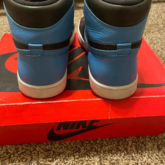 Jordan 1 unc to Chicago - Picture 4 of 5